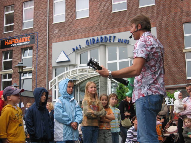 gal/2007/2007 Ruettenscheider Kinderfest/2007 Saitentwist Ruettenscheider Kinderfest 1.9. 095.jpg